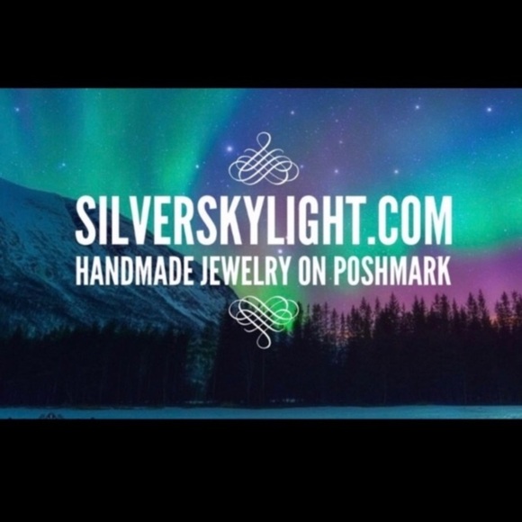 π΄β SALE ! red dot items are 2 for $25 . Bundle more than 3 and its $10 each π - Picture 11 of 11